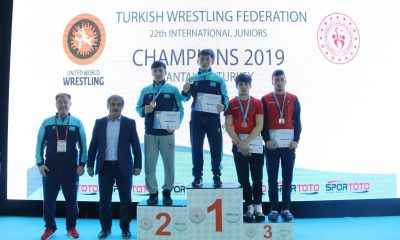Türk güreşçilerden 19 madalya 