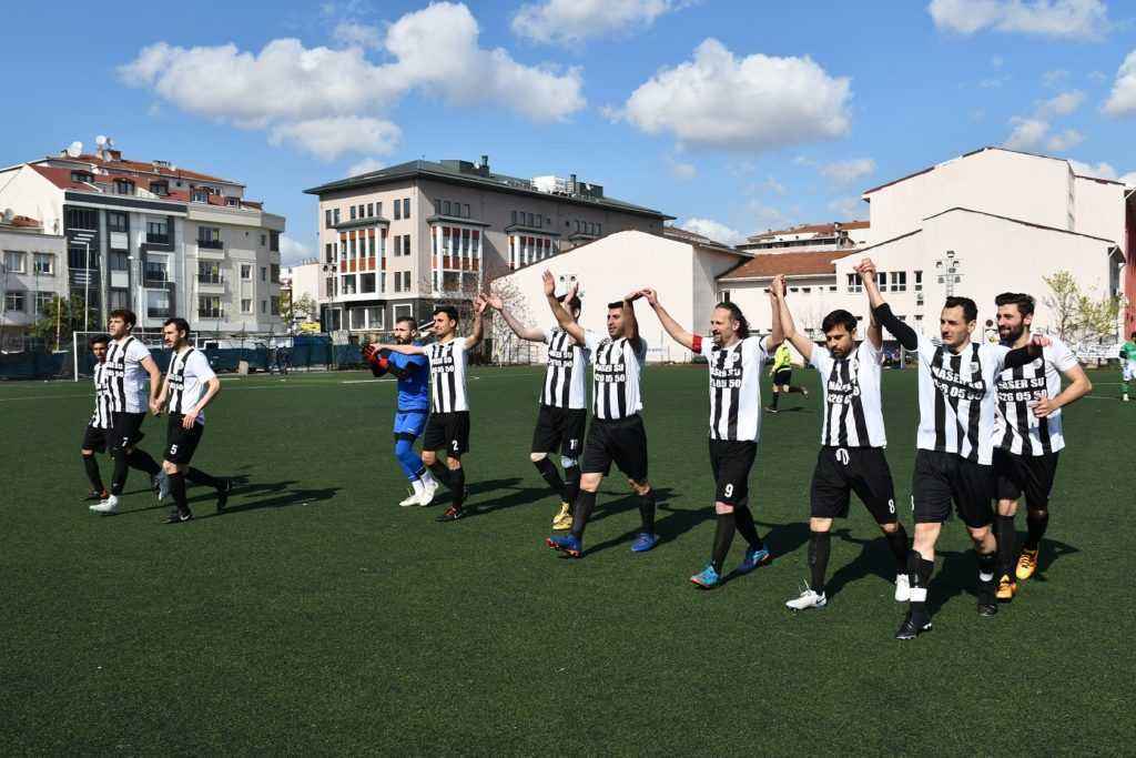 Sultanmuratspor hem rövanşı hem de liderliği aldı