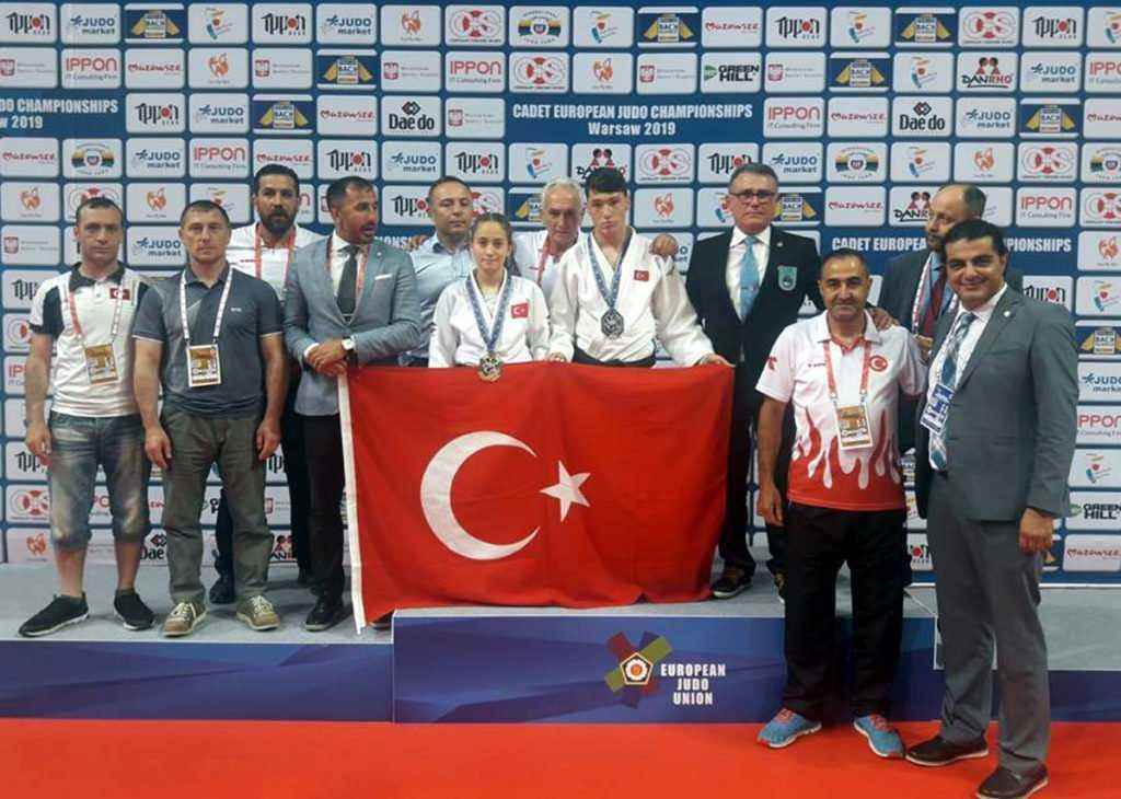 Ümitlerden Avrupa Şampiyonasına madalyalı başlangıç