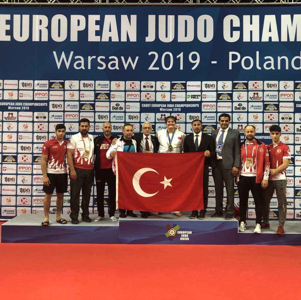 Hilal Öztürk’ten bronz madalya