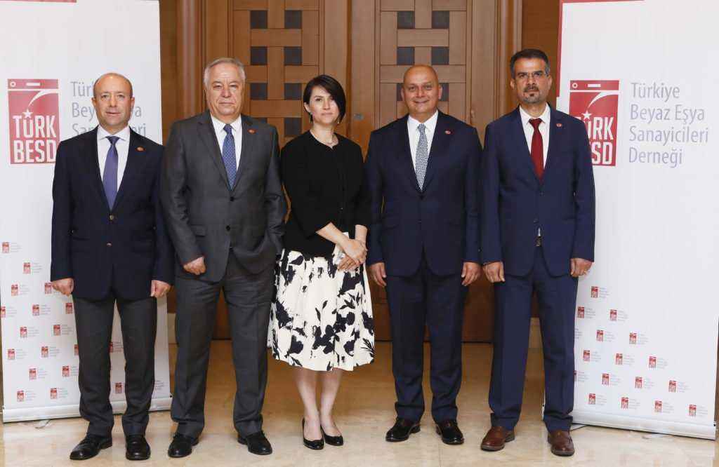 Beyaz eşyada yüzde 9 daralma, satış 3.5 milyon