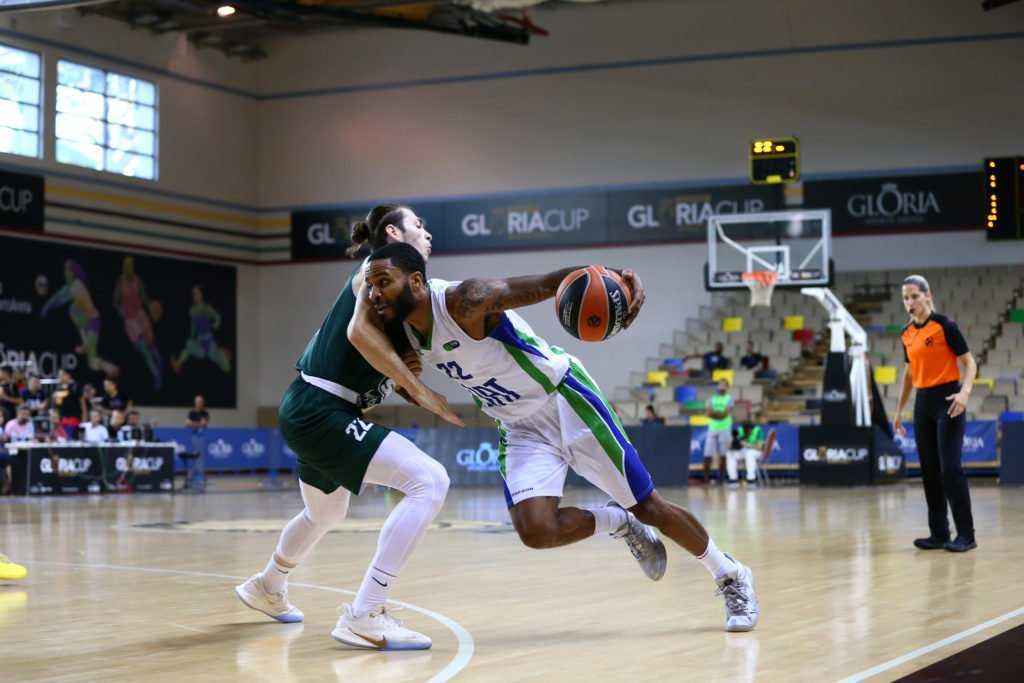 Basketbol şöleni başladı