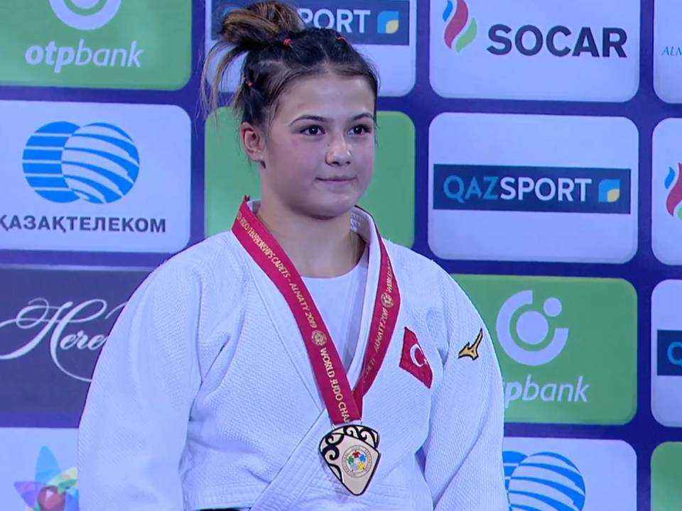 Habibe Afyonlu Dünya Şampiyonu