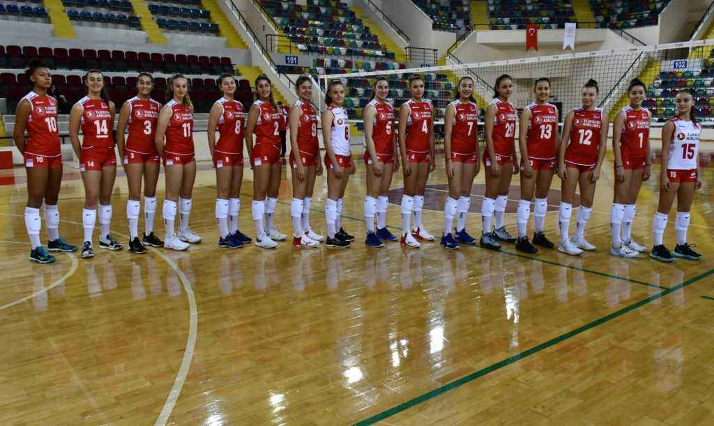 U17 Kız Milli Takım Balkan Şampiyonası’na Balıkesir’de hazırlanıyor