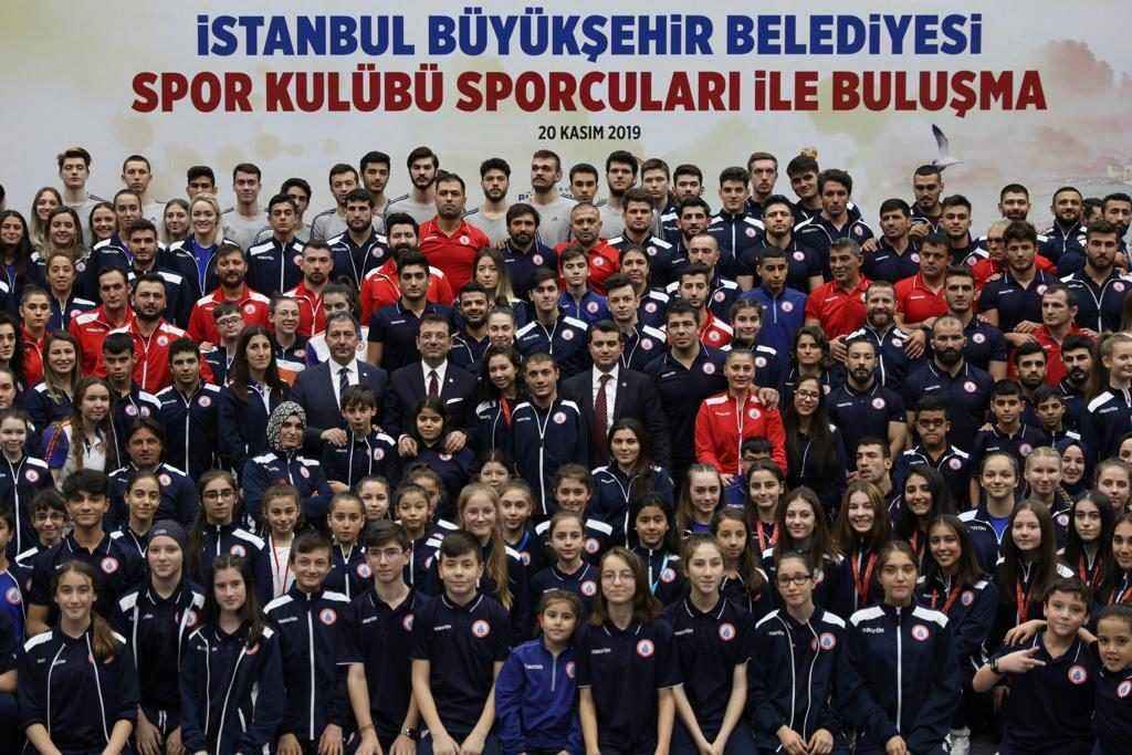 İmamoğlu, İstanbul BBSK’lı sporcularla buluştu