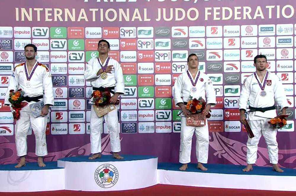 Mikail Özerler bronz madalyanın sahibi