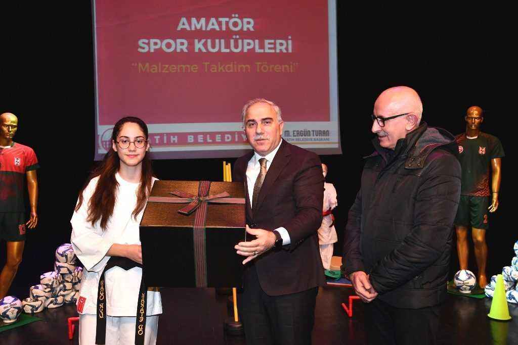 Başkan Turan, sporcuların isteğine kulak verdi