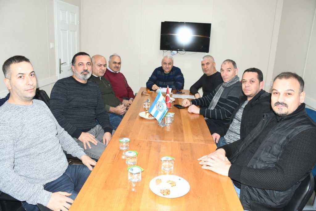S.Çeşme Birlikspor’da görev dağılımı yapıldı