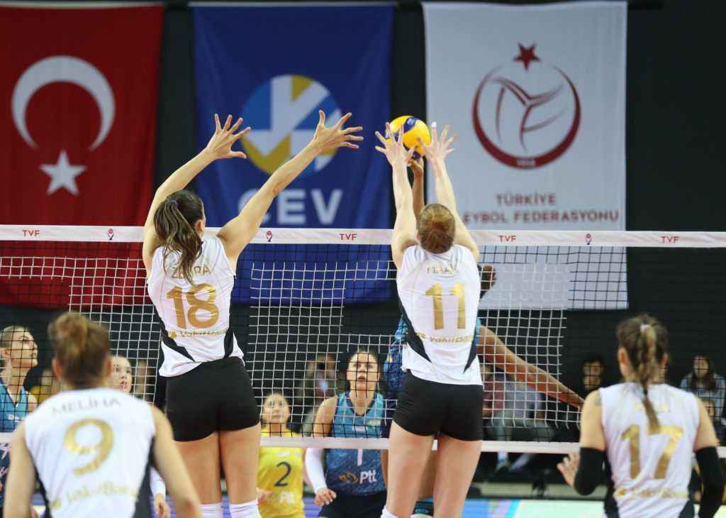 VakıfBank, PTT’ye set vermedi   