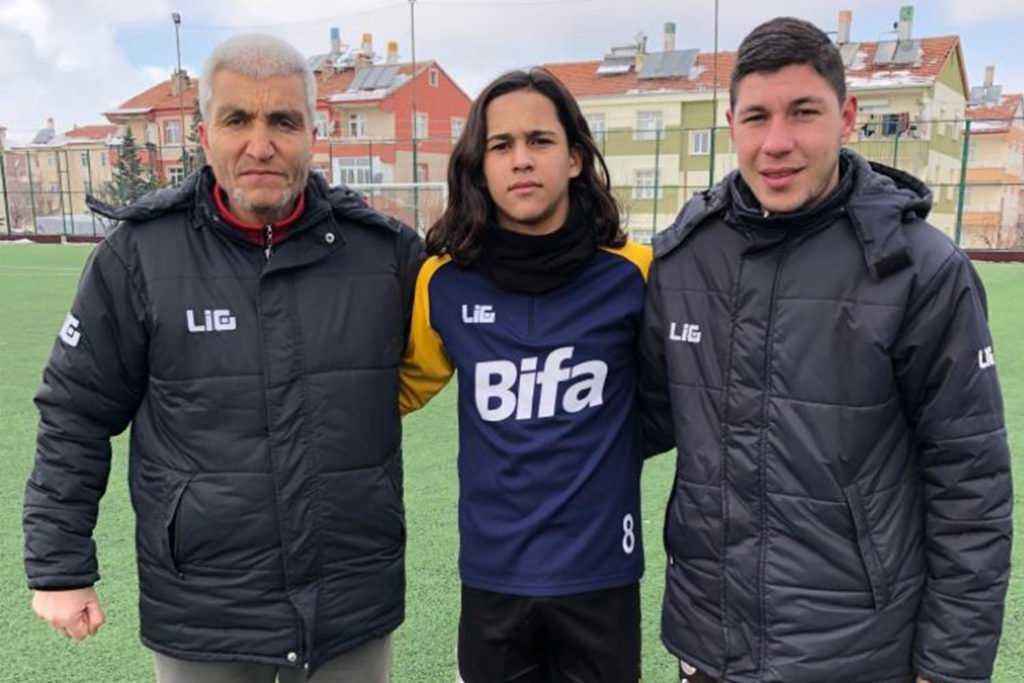 Genç futbolcuya milli davet