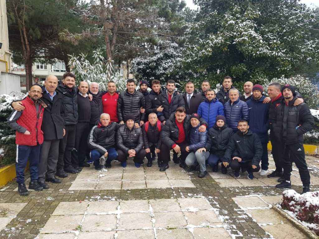 Güreşte milli heyecan başlıyor!   