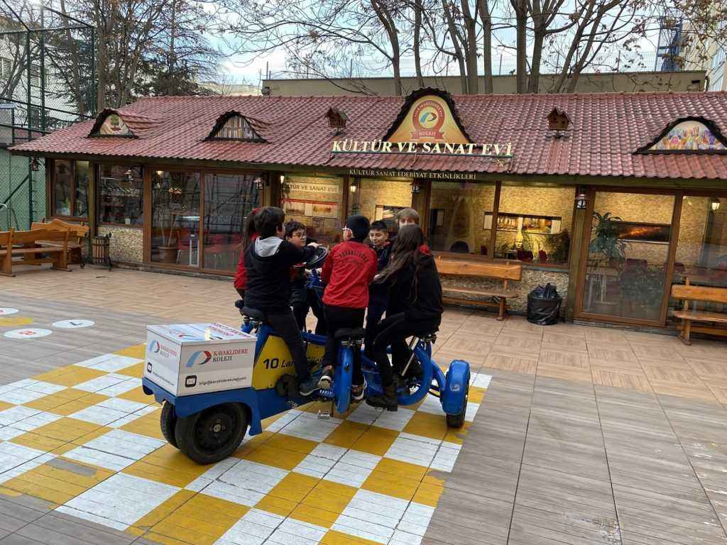 Takım ruhu için pedal çeviriyorlar