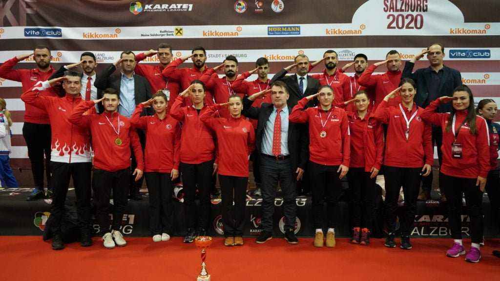 Salzburg’da madalyalar Kahraman Mehmetçiklerimize   
