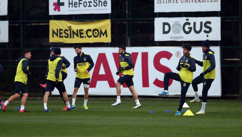 Fenerbahçe, 4 Mayıs’ta topbaşı yapacak   