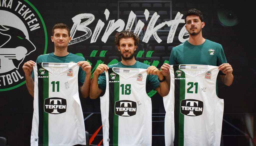 Daçka’dan aynı anda üç imza   