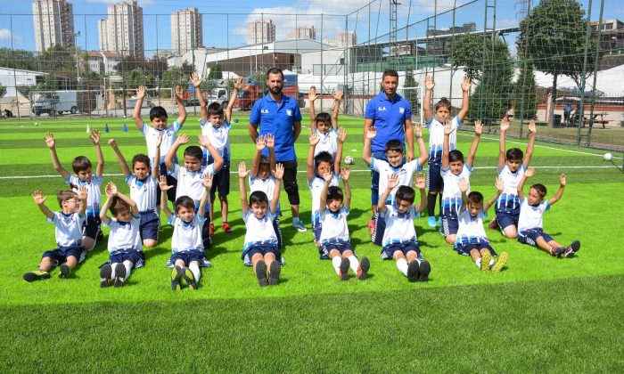 İkitellispor futbol okulu çalışmalarına başladı