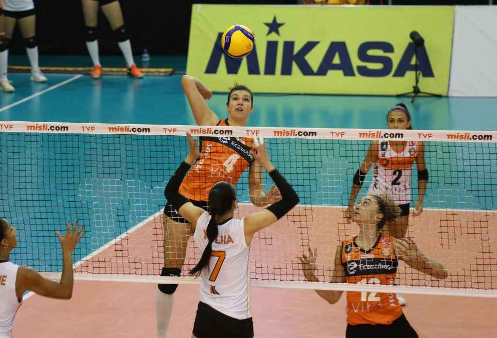 Eczacıbaşı VitrA, üç puanı kaptı