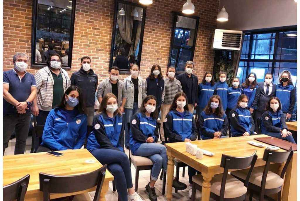 Küçükçekmece voleybol takımı toplandı   