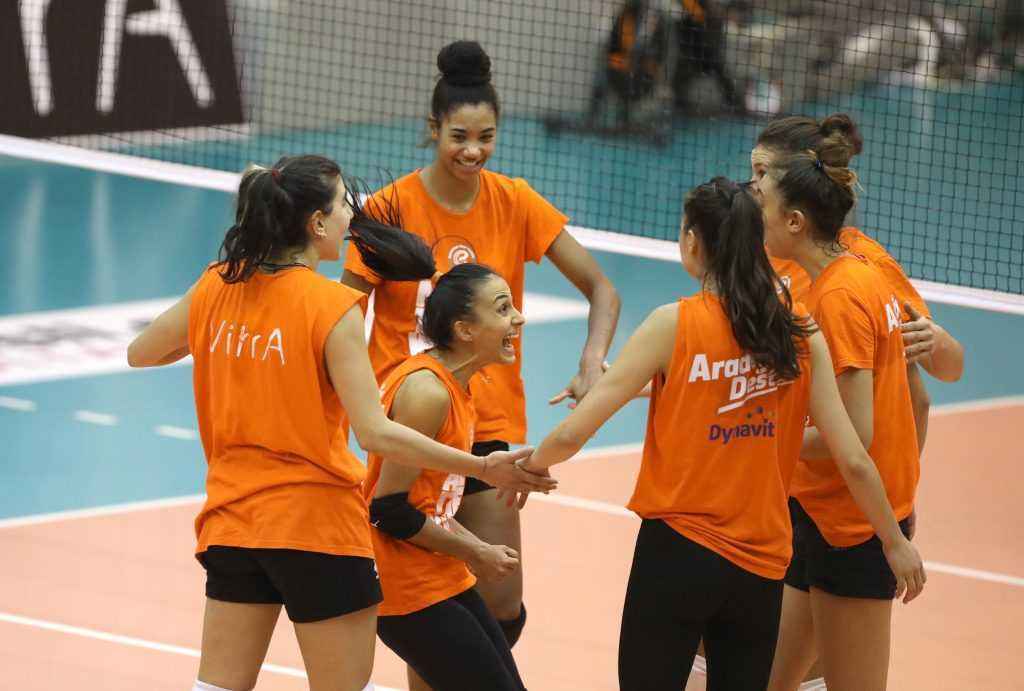 Turuncu Beyazlılar,Karayolları’nı konuk ediyor