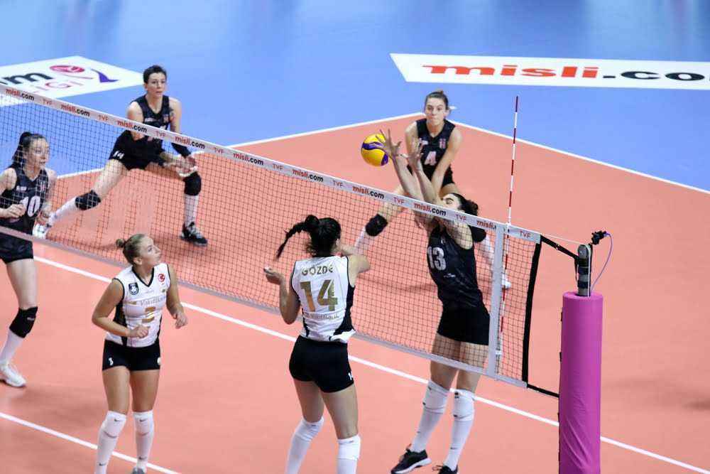 VakıfBank, Beşiktaş’a set vermedi   
