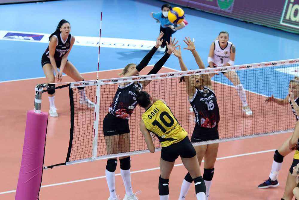 Ertelenen maç VakıfBank’ın