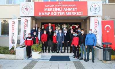 Türkiye Güreş Federasyonu’ndan malzeme desteği sürüyor   
