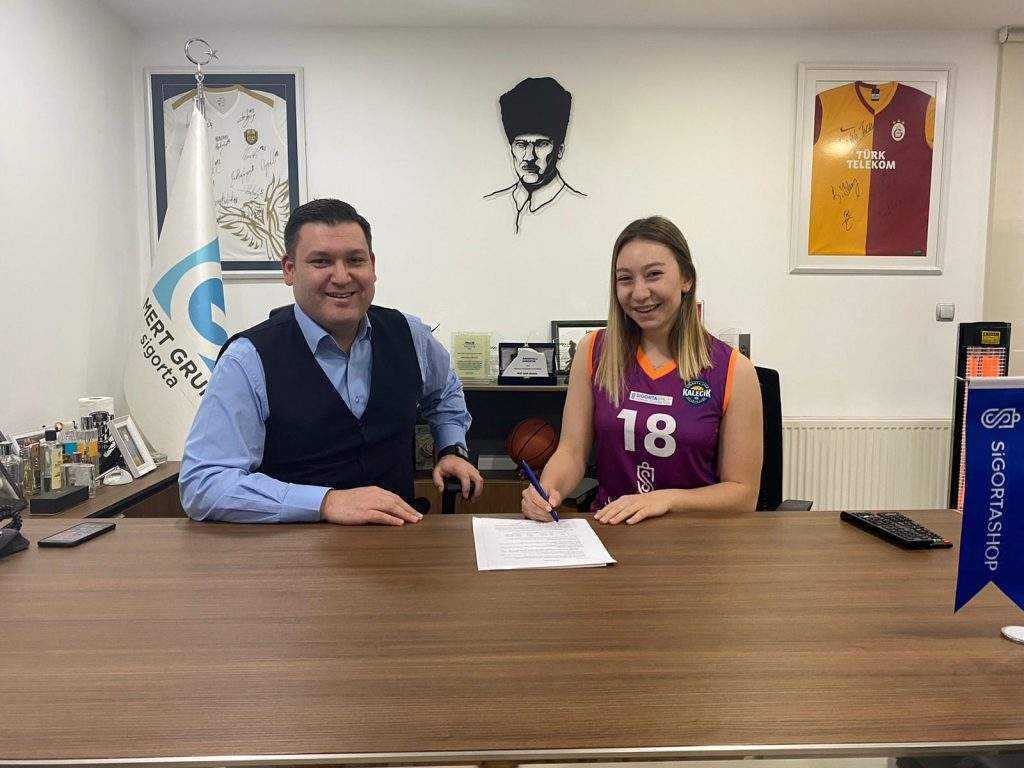 Merve İzbilir, Sigorta Shop’ta   