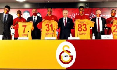 Galatasaray’da imza şov