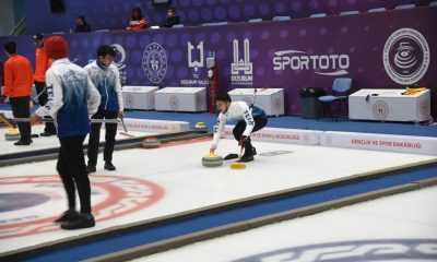 Curling Süper Lig müsabakaları Erzurum’da başladı   