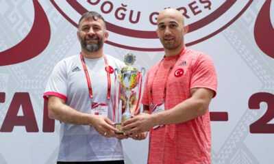 Yaşar Doğu Güreş Turnuvası’nda Şampiyon Türkiye