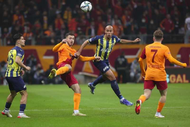 Galatasaray İç Sahada 3 Maç Sonra Puan Kaybetti