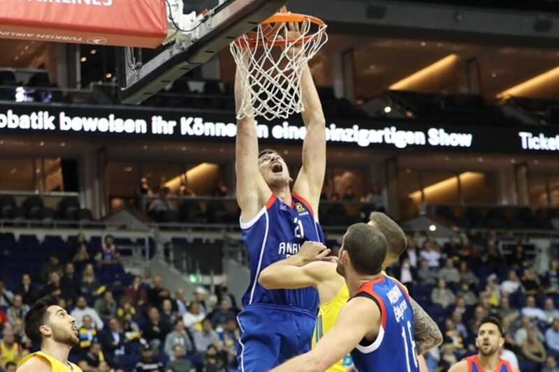 Anadolu Efes, Avrupa Ligi’nde Üçüncü Galibiyetini Aldı
