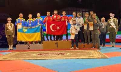 Kağıtspor Karatede Dünya Şampiyonu