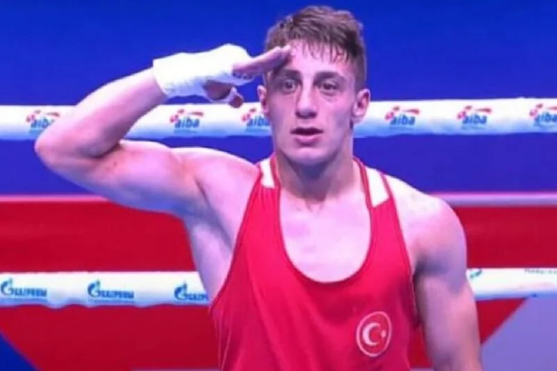 Kerem Özmen’den Gümüş Madalya