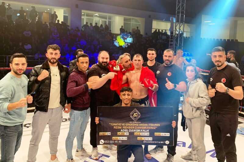 Küçükçekmeceli Milli Sporcu Kick Boks’ta Şampiyonu Oldu