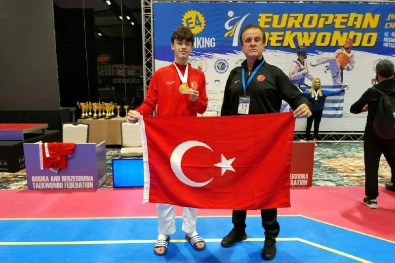Tekvandocu Yiğithan Kılıç Gençlerde Avrupa Şampiyonu