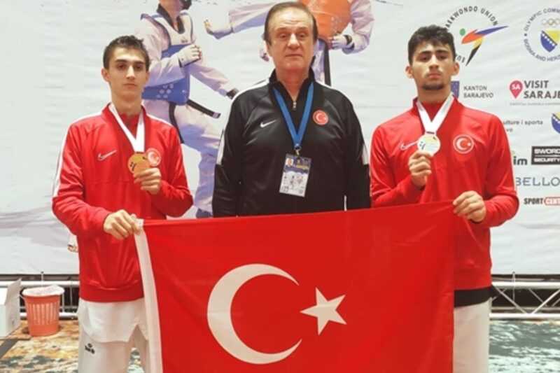 Tekvandoda 1 Altın 1 Gümüş Madalya