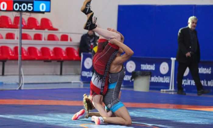 Kadınlar Türkiye Güreş Şampiyonası’nda İlk Gün Tamamlandı