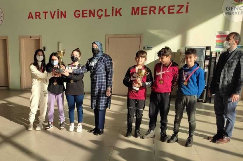 Kemalpaşa’dan İl Birincileri Çıktı