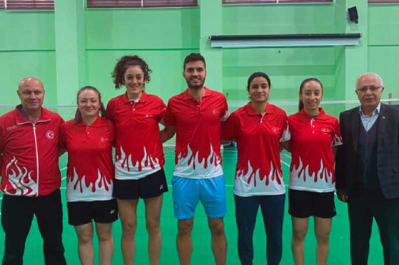 Milli Badmintoncular İspanya’ya Gitti