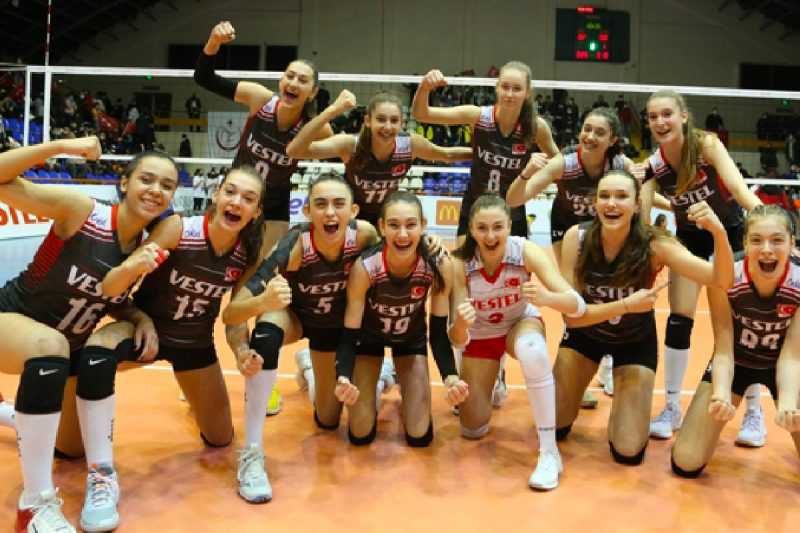 U17 Kız Milli Takımı 2’de 2 yaptı