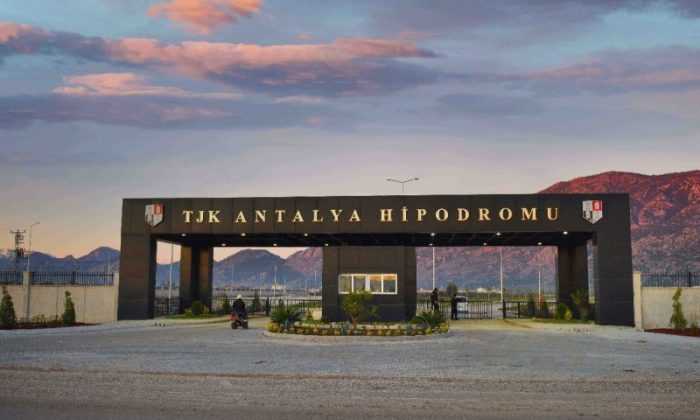 Antalya Hipodromuna Çarşamba Günü Kavuşuyor