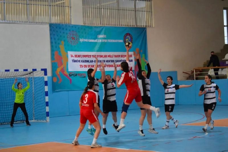 Hentbol Kadınlar ve Erkekler Türkiye Şampiyonası Afyonkarahisar’da Başladı