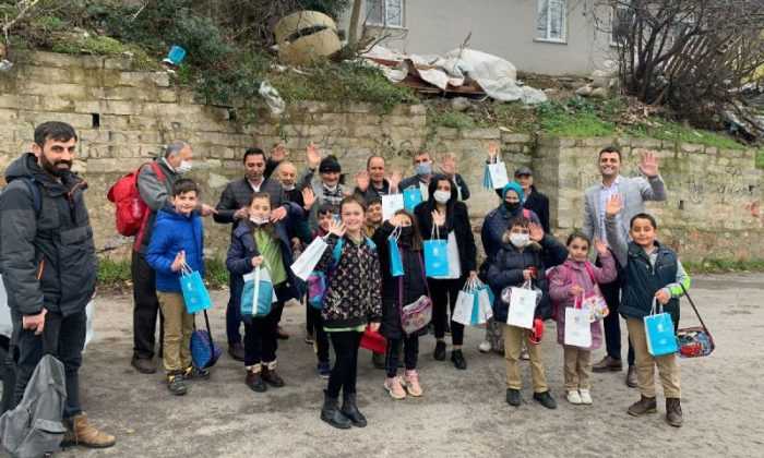 Maltepe Belediyesi’nden 350 Çocuğa Yılbaşı Hediyesi