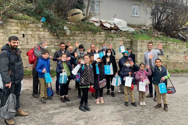 Maltepe Belediyesi’nden 350 Çocuğa Yılbaşı Hediyesi