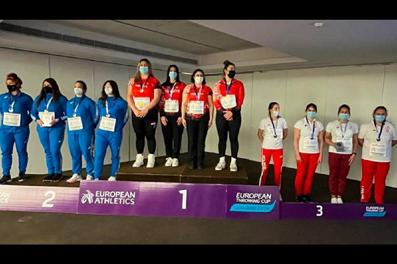 Millilerden Avrupa Atmalar’da İki Takım da Kupayla Döndü