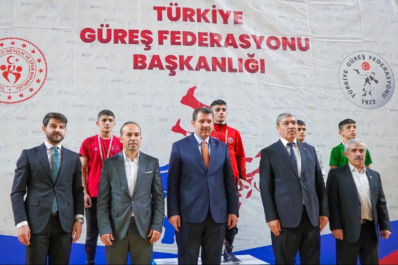 U17 Serbest Erkekler Türkiye Güreş Şampiyonasında 3 Sıklette Madalyalar Sahiplerini Buldu