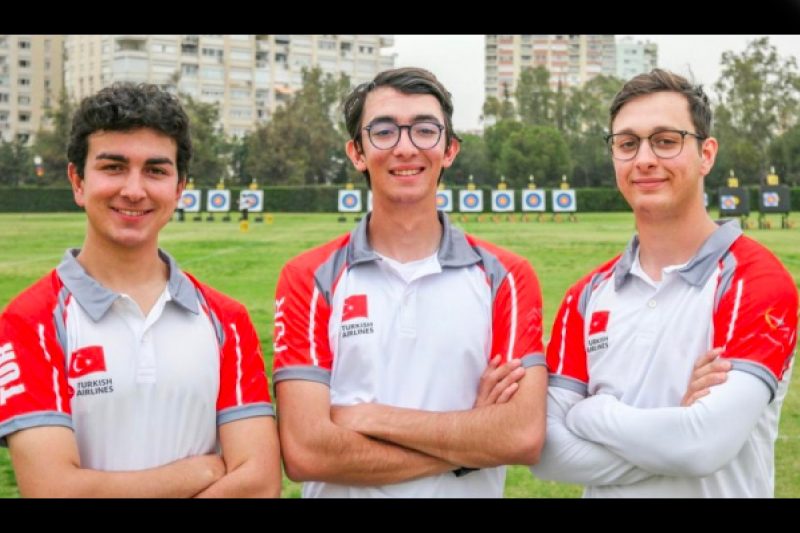 Klasik Yay Erkek Takımı’ndan Türkiye Rekoru