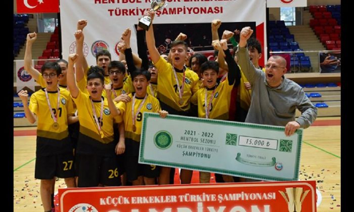 Küçük Erkekler Türkiye Hentbol Şampiyonası’nda Beykoz Belediyesi Şampiyon Oldu