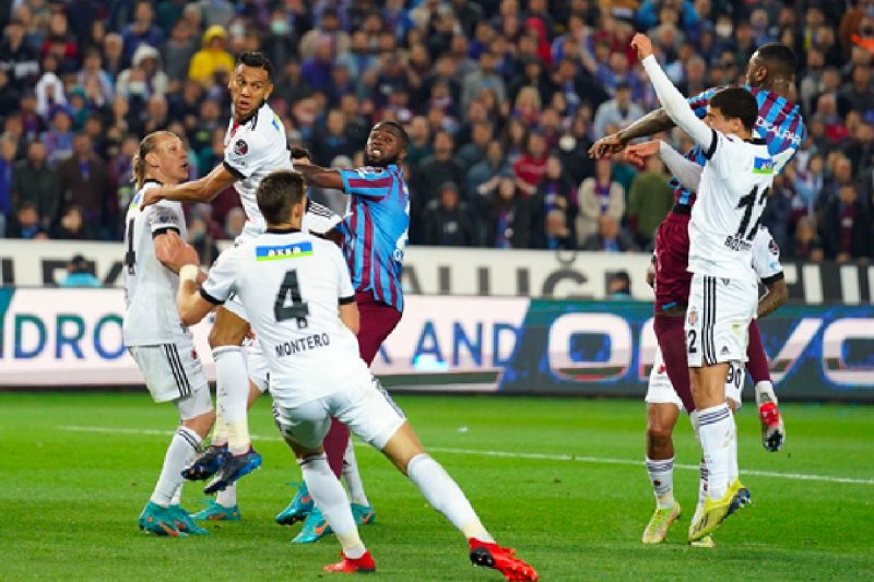 Trabzonspor ile Beşiktaş Berabere Kaldı